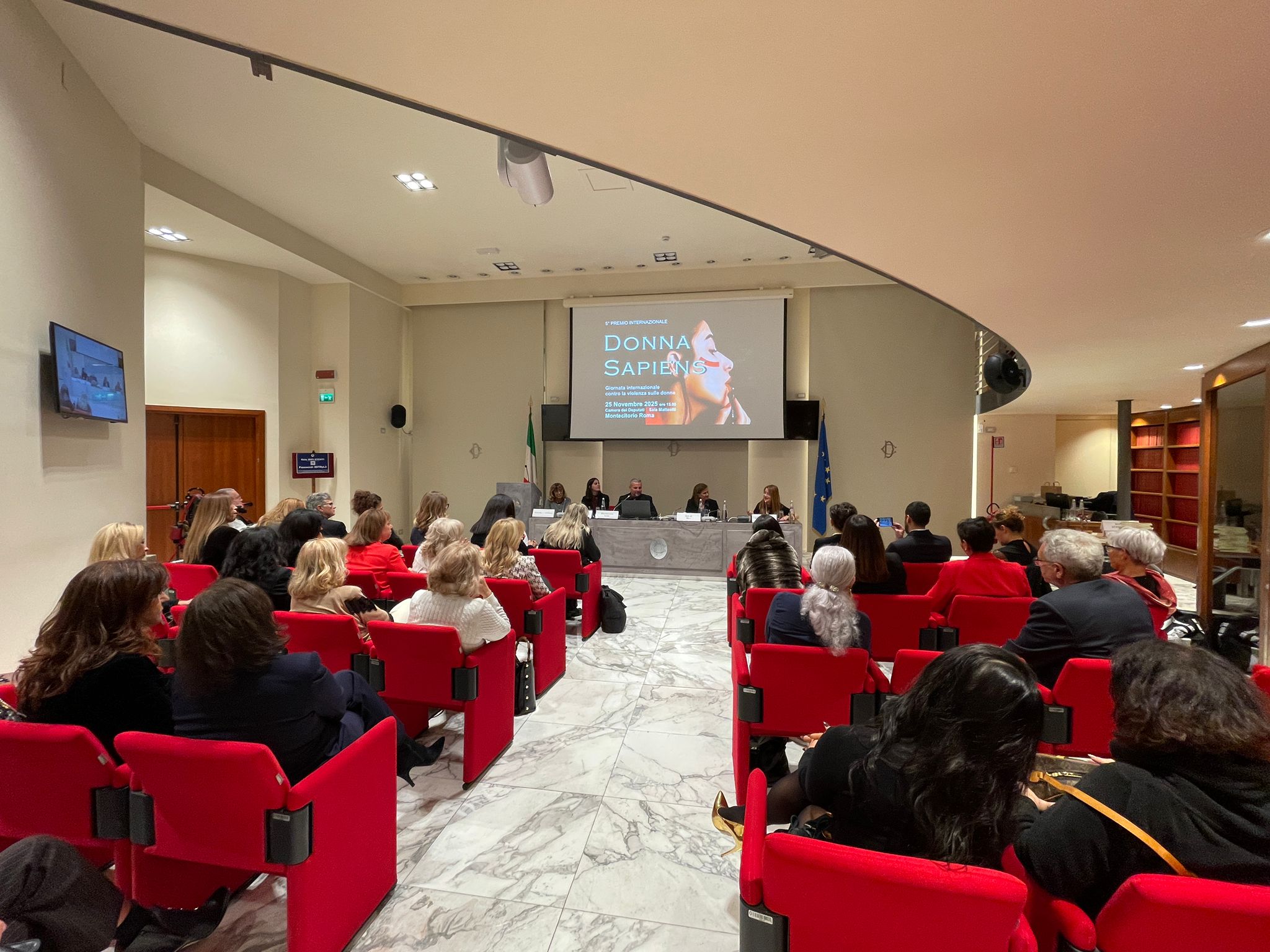 صورة من المؤتمر 3