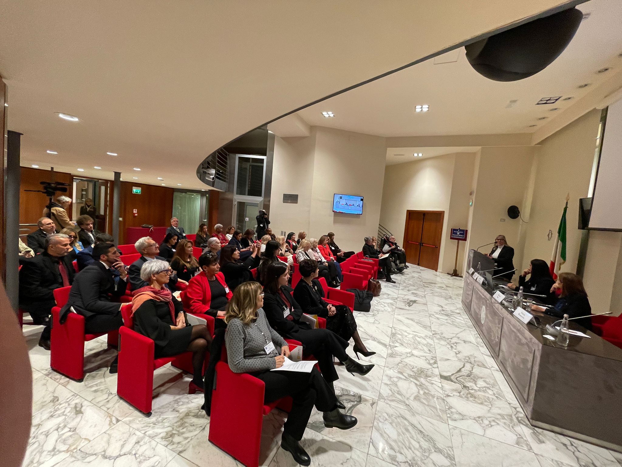 صورة من المؤتمر 5